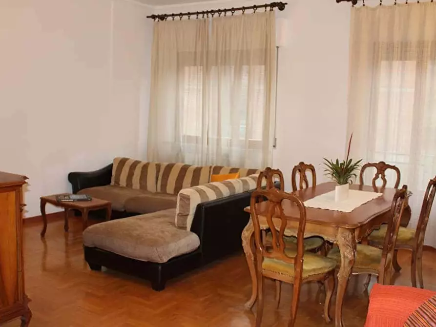 Immagine 8 di Camera in affitto  in Via Scipione Bargagli a Siena