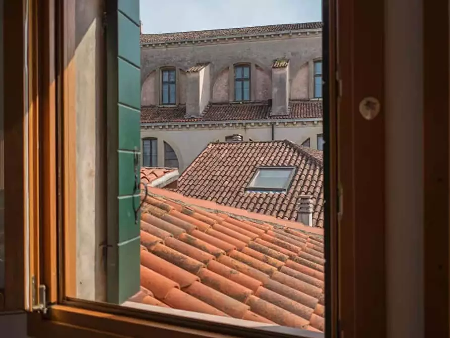 Immagine 11 di Appartamento in affitto  in Riviera San Nicolò31 a Venezia