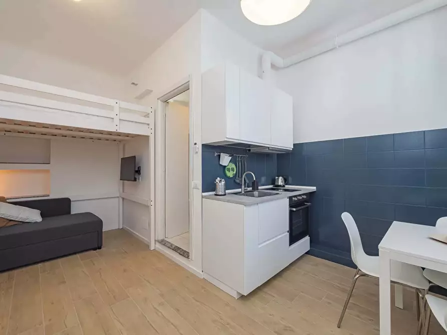 Immagine 2 di Appartamento in affitto  in Via Accademia53 a Milano