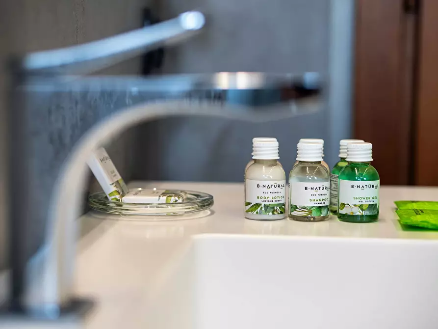 Immagine 62 di Appartamento in affitto  in Viale Umbria50 a Milano