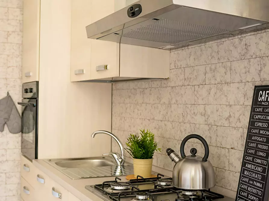 Immagine 19 di Camera in affitto  in Via San Paolo a Torino