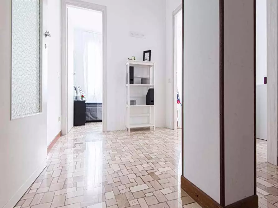 Immagine 25 di Camera in affitto  in Viale Legioni Romane5 a Milano