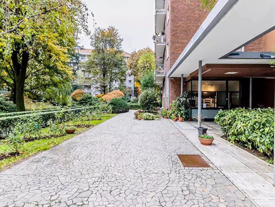 Immagine 24 di Camera in affitto  in Via Andrea Solari43/2 a Milano