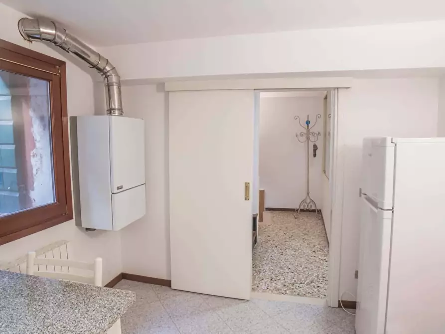 Immagine 12 di Appartamento in affitto  in Calle Correggio2208 a Venezia