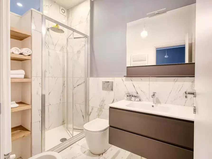 Immagine 8 di Appartamento in affitto  in Via Piero della Francesca51 a Milano