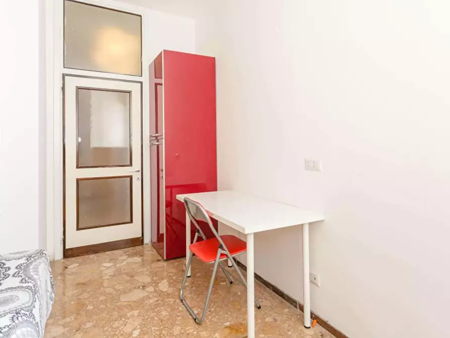 Immagine 26 di Camera in affitto  in Via Michele Saponaro a Milano