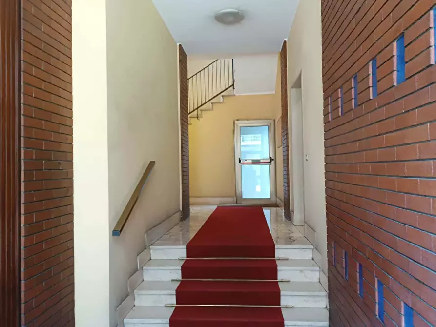 Immagine 18 di Appartamento in affitto  in Viale Ugo Foscolo23 a Monza