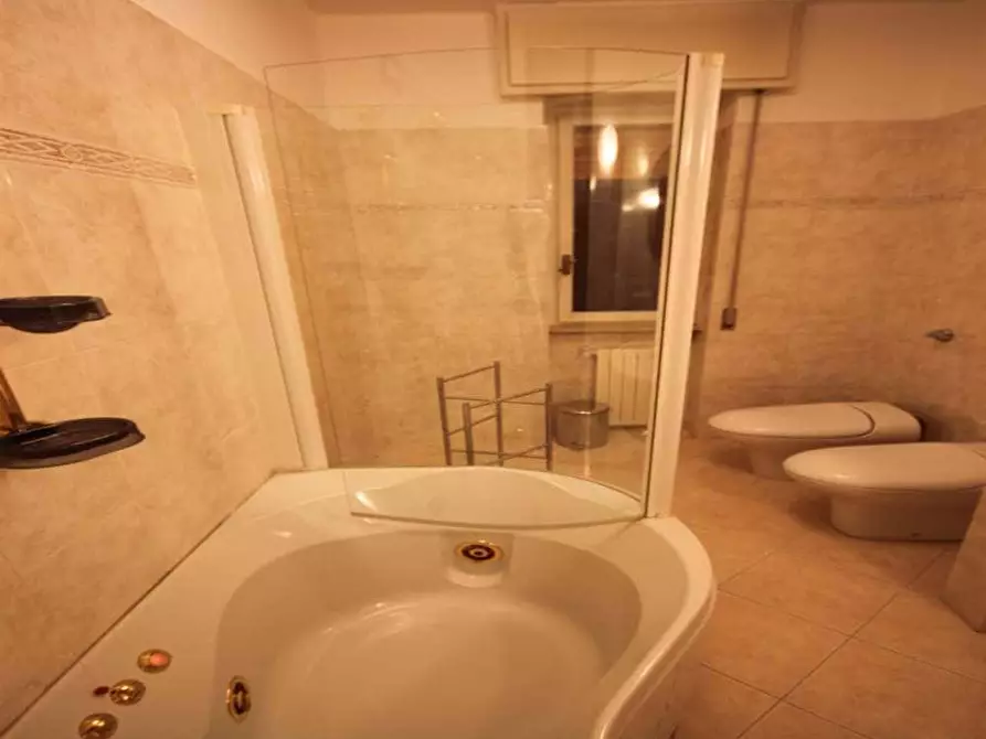 Immagine 8 di Camera in affitto  in Via Emilio De Marchi8 a Milano