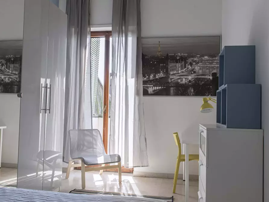 Immagine 8 di Camera in affitto  in Via Curtatone14 a Milano