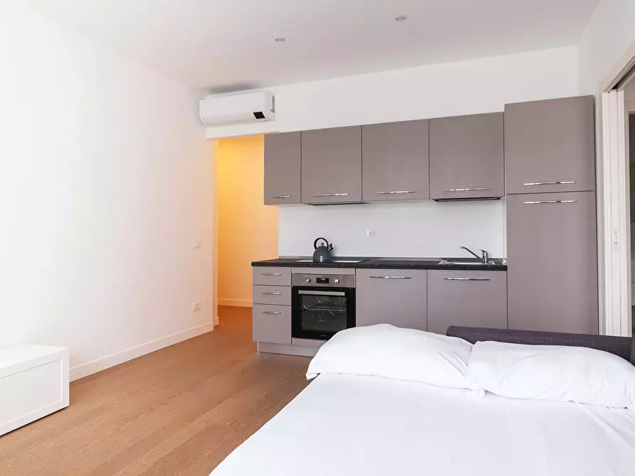 Immagine 4 di Appartamento in affitto  in Via Melchiorre Gioia1 a Milano