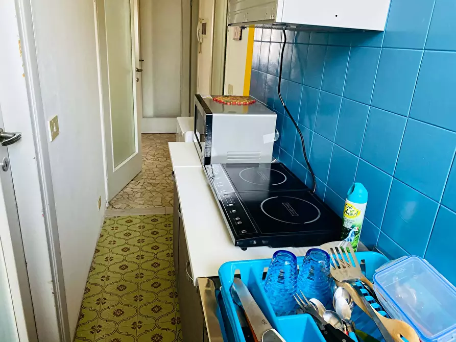 Immagine 18 di Camera in affitto  in Via Giovanni Segantini75 a Milano