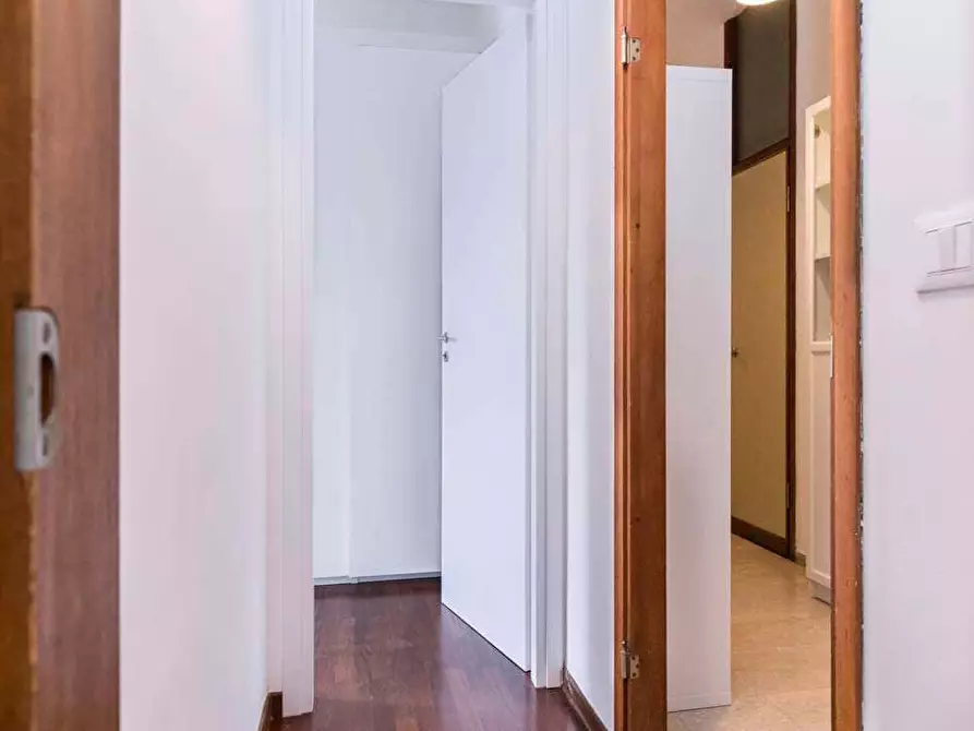 Immagine 43 di Camera in affitto  in Via Giuseppe Frua16 a Milano