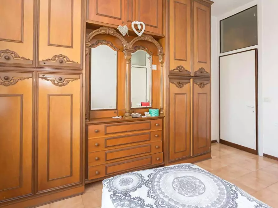 Immagine 41 di Camera in affitto  in Via Michele Saponaro a Milano