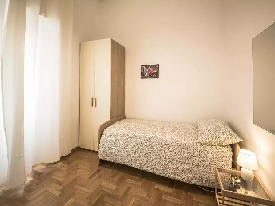 Immagine 11 di Appartamento in affitto  in Via Donatello50 a Roma