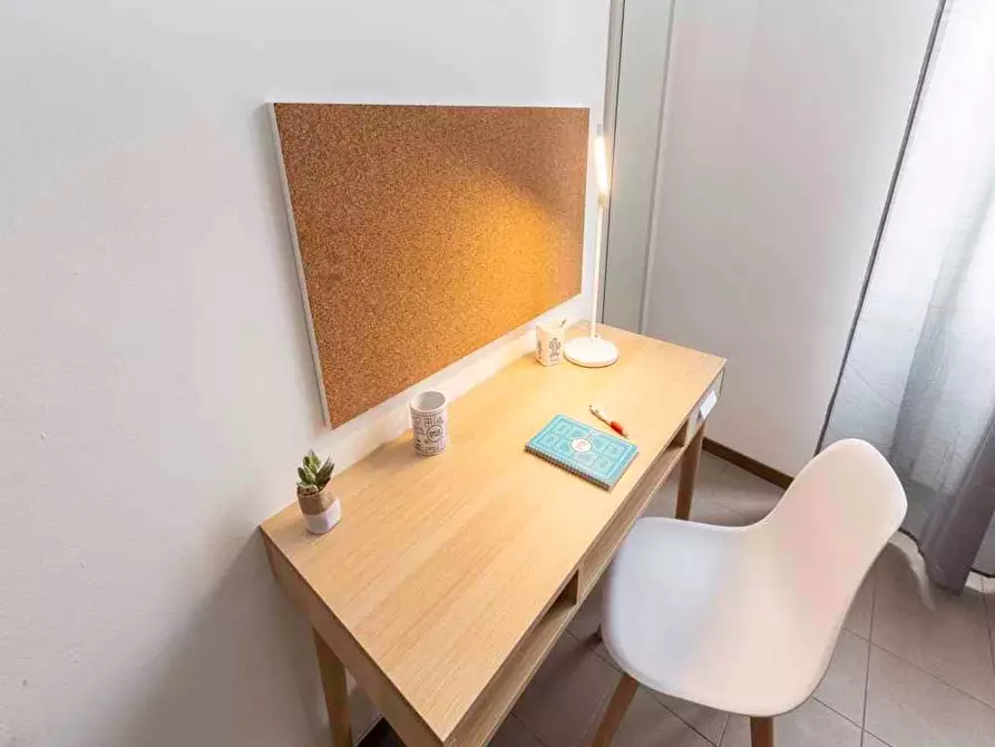 Immagine 4 di Camera in affitto  in Via Giuseppe Meda25 a Milano