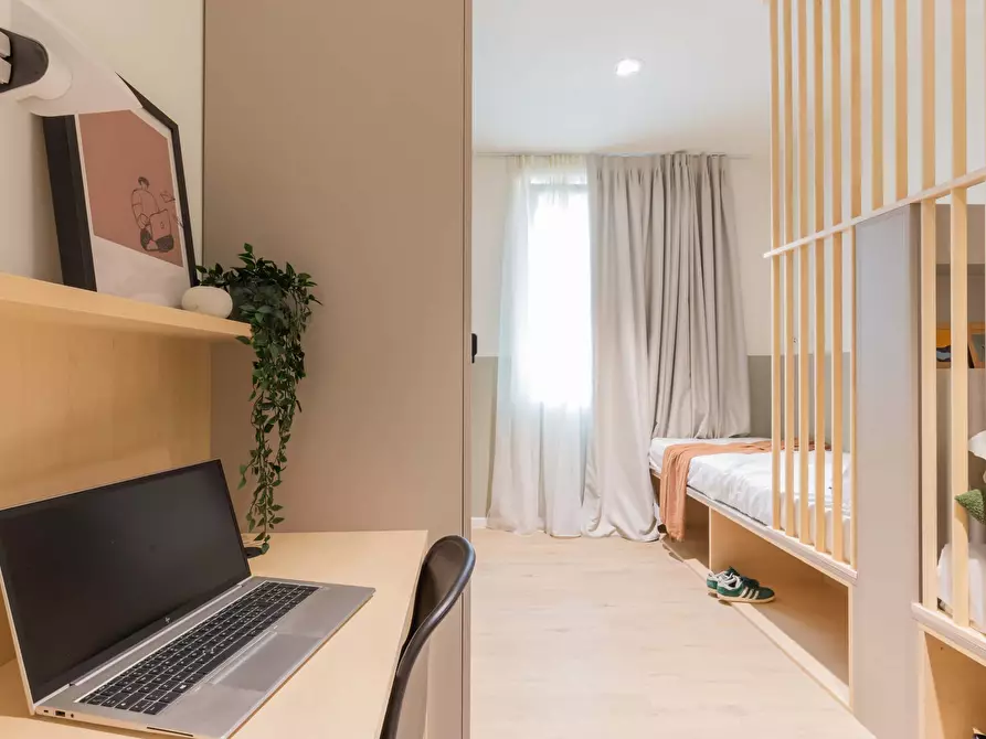 Immagine 34 di Camera in affitto  in Via Lepontina4 a Milano