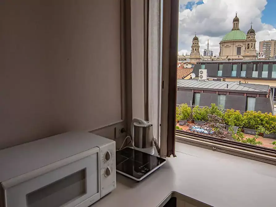 Immagine 17 di Appartamento in affitto  in Via dei Piatti8 a Milano