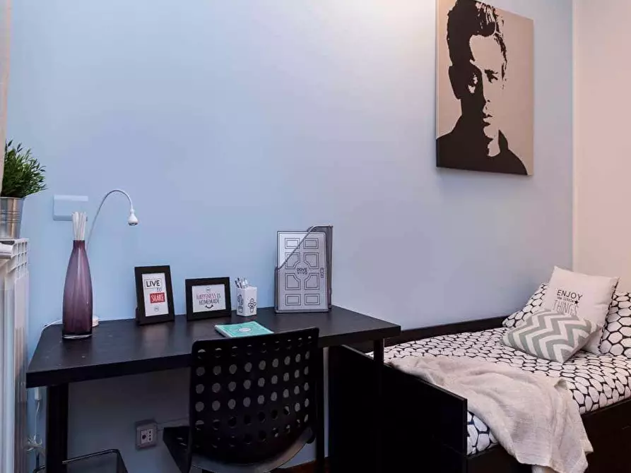 Immagine 2 di Camera in affitto  in Via Privata S. Martiniano1 a Milano