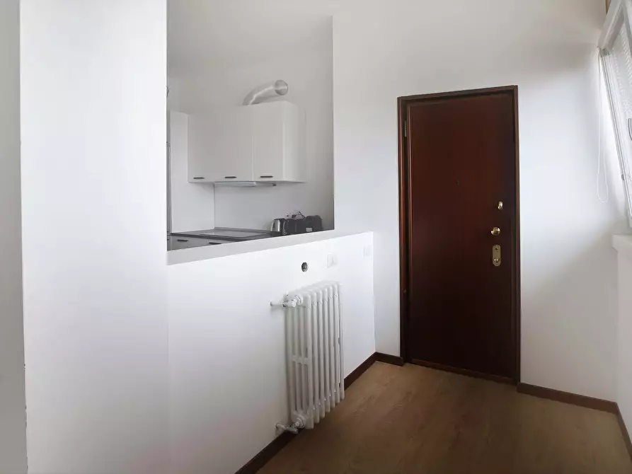 Immagine 6 di Camera in affitto  in Via Carlo Marx5 a Milano