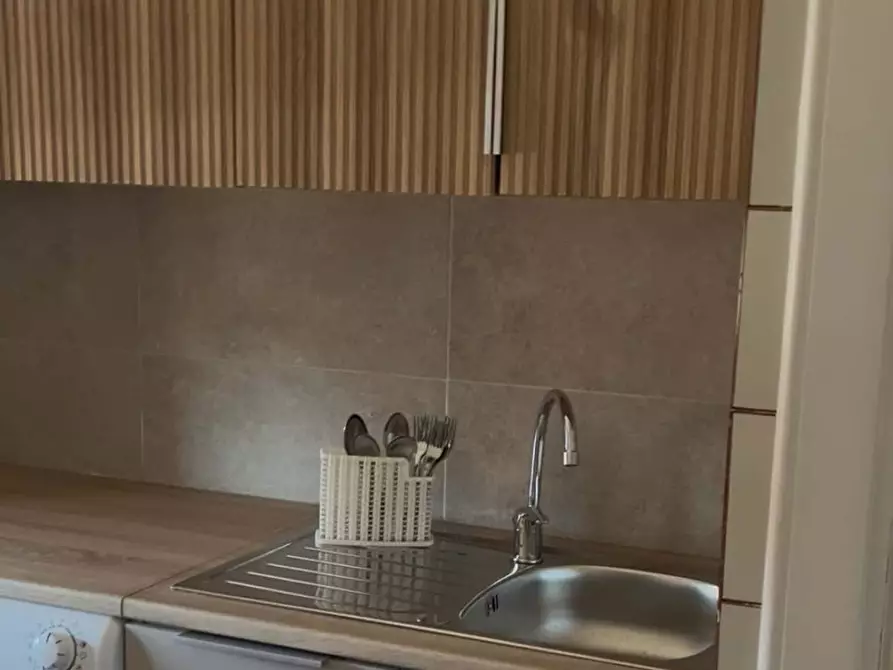 Immagine 6 di Camera in affitto  in Via Imperia6 a Roma