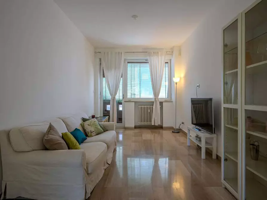 Immagine 1 di Appartamento in affitto  in Via Bergamo11 a Milano