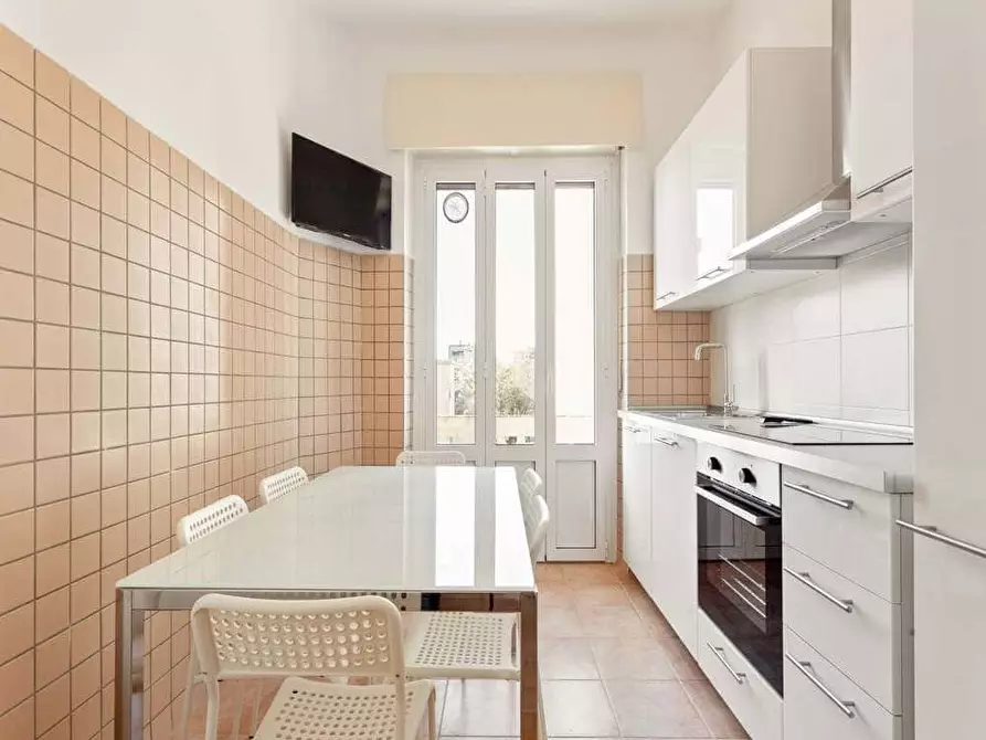 Immagine 11 di Camera in affitto  in Via Pantigliate6 a Milano