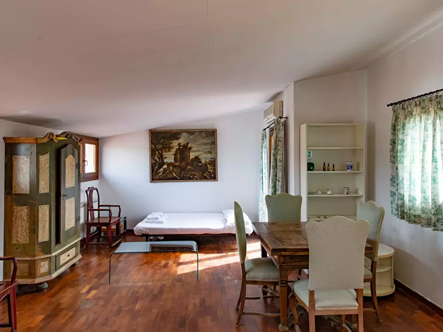 Immagine 6 di Appartamento in affitto  in Via de' Guicciardini10 a Firenze