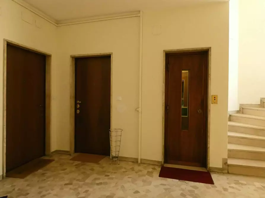 Immagine 10 di Appartamento in affitto  in Via Cenisio5 a Milano