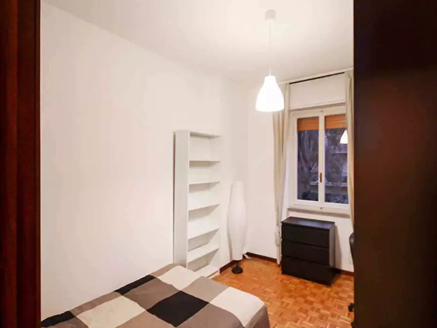Immagine 1 di Camera in affitto  in Via Emilio De Marchi8 a Milano