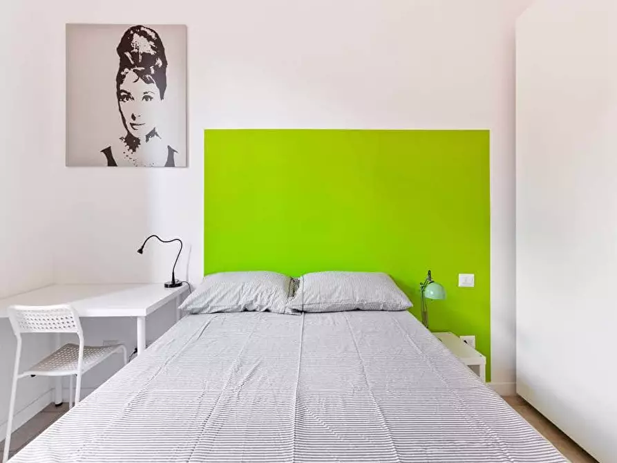 Immagine 2 di Camera in affitto  in Via Pantigliate6 a Milano