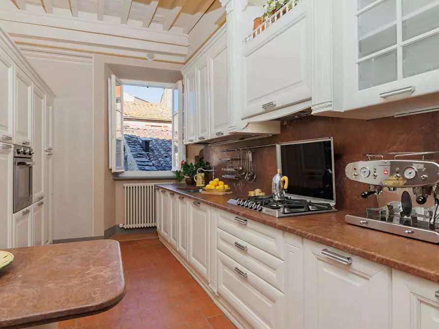 Immagine 11 di Appartamento in affitto  in Via Roma a Cortona