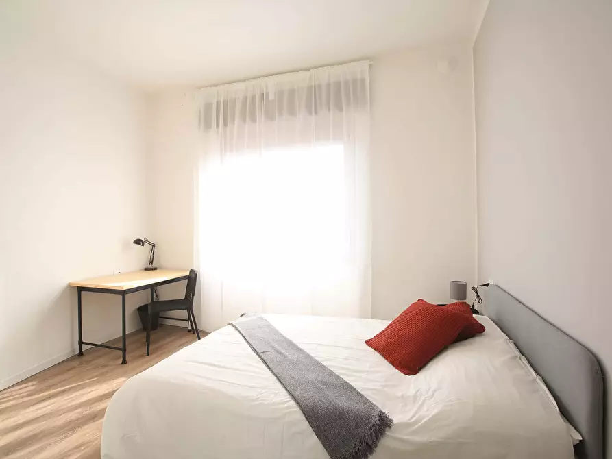 Immagine 1 di Camera in affitto  in Via Giuseppe Soli9 a Modena