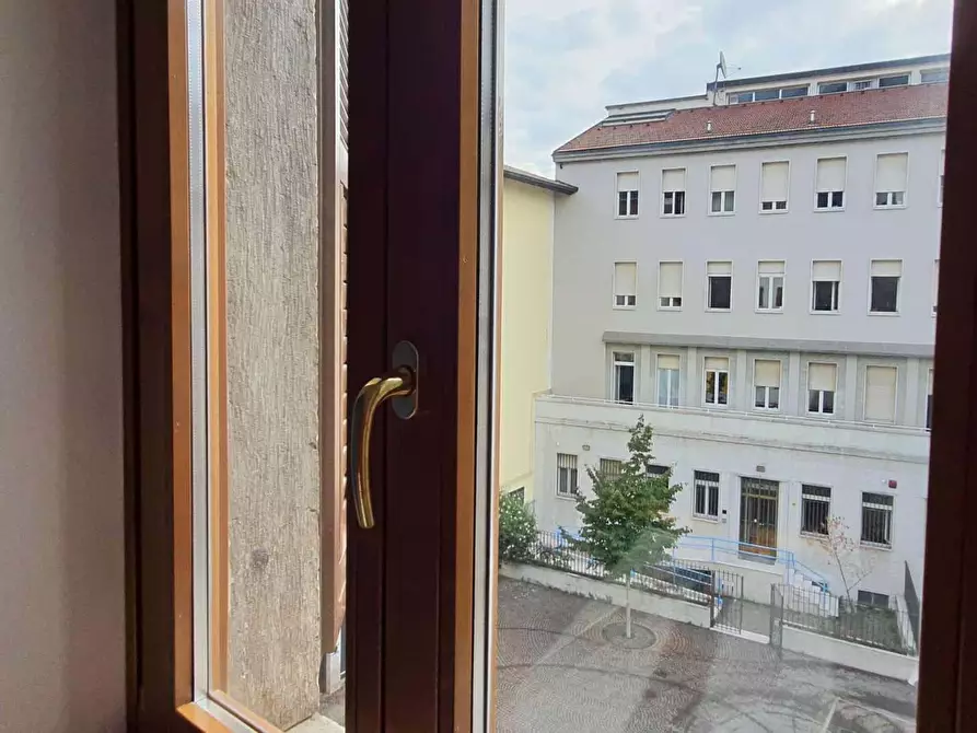 Immagine 6 di Camera in affitto  in Via San Giovanni a Trento