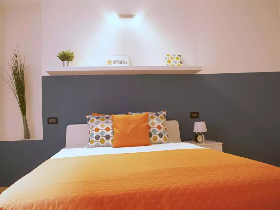 Immagine 2 di Camera in affitto  in Via Marsili2 a Bologna