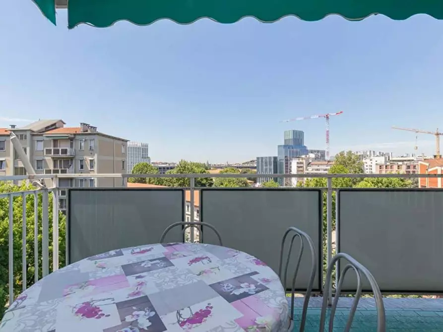 Immagine 12 di Appartamento in affitto  in Via Alcuino7 a Milano