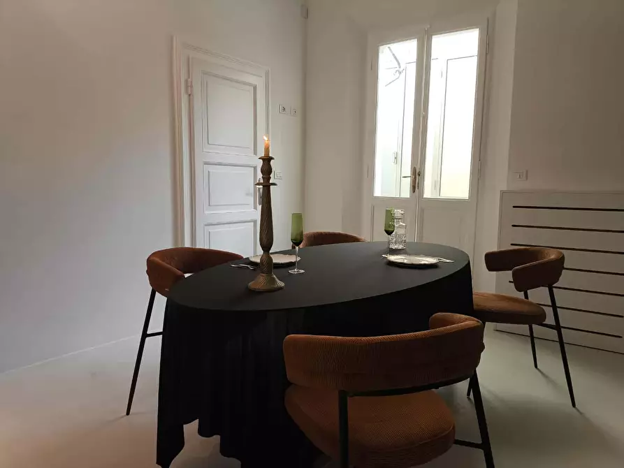 Immagine 79 di Appartamento in affitto  in Via Irnerio9 a Bologna