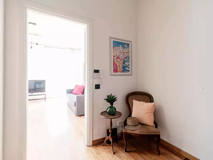 Immagine 25 di Appartamento in affitto  in Via Rezzonico a Como