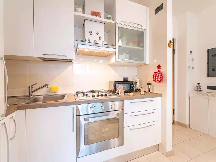 Immagine 10 di Appartamento in affitto  in Via Domenico de Dominicis26 a Roma