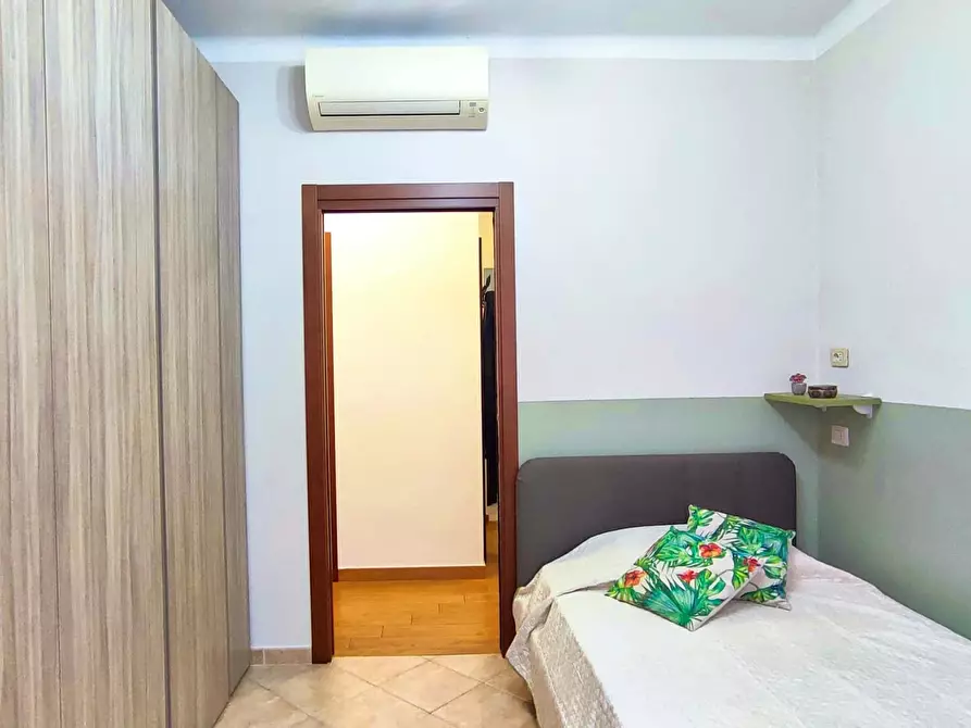 Immagine 13 di Appartamento in affitto  in Piazza Rosa Scolari a Milano