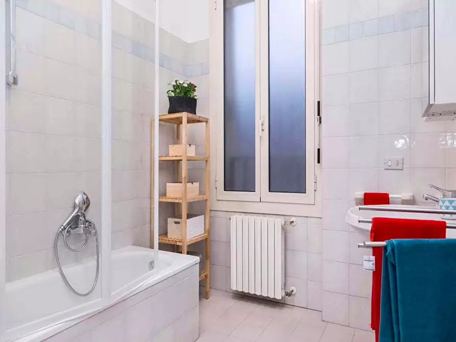 Immagine 17 di Camera in affitto  in Viale Monte Santo8 a Milano
