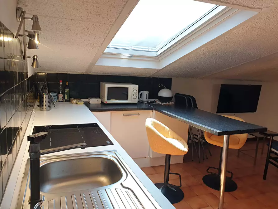 Immagine 10 di Appartamento in affitto  in Via Volturno40 a Roma