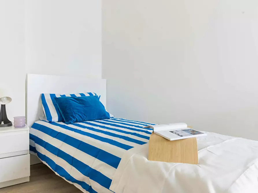 Immagine 2 di Camera in affitto  in Via Elba a Torino