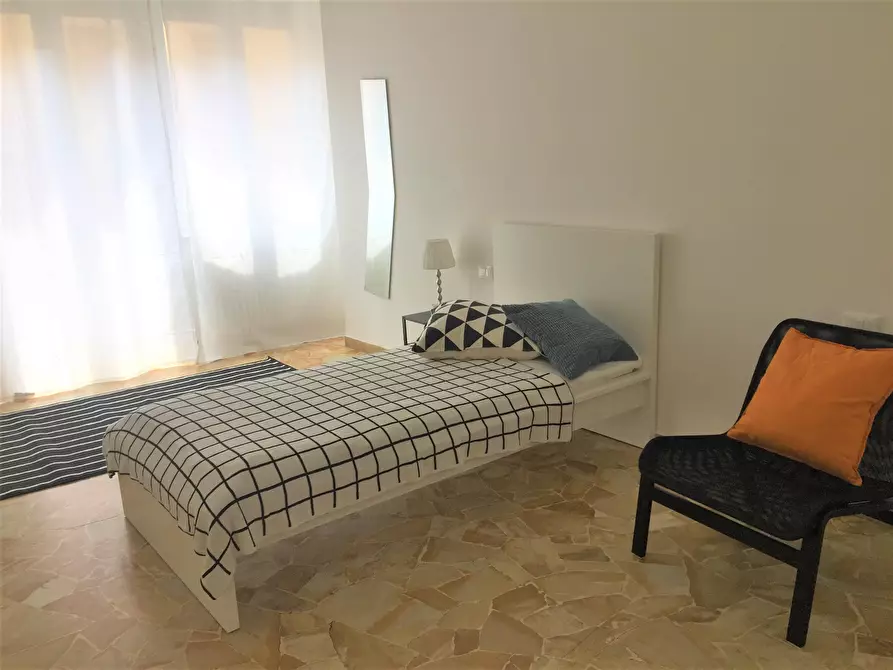 Immagine 3 di Camera in affitto  in Via Quintino Sella44 a Firenze