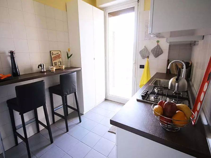 Immagine 31 di Camera in affitto  in Via Gustavo Fara39 a Milano