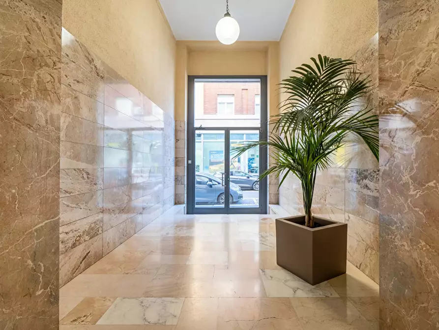 Immagine 29 di Appartamento in affitto  in Via Urbano III1 a Milano