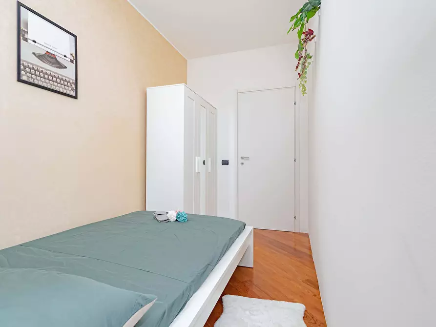 Immagine 6 di Camera in affitto  in Via Francesco Caracciolo77 a Milano