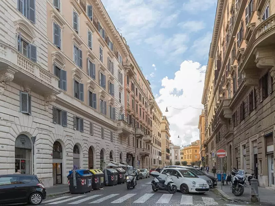 Immagine 55 di Appartamento in affitto  in Via Angelo Poliziano61 a Roma