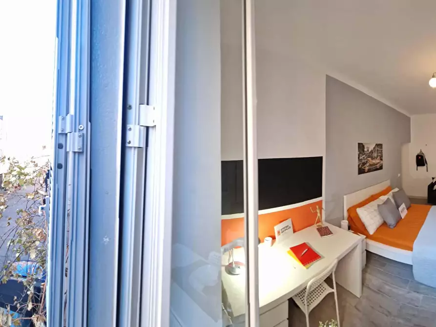 Immagine 8 di Camera in affitto  in Via in Selci54 a Roma