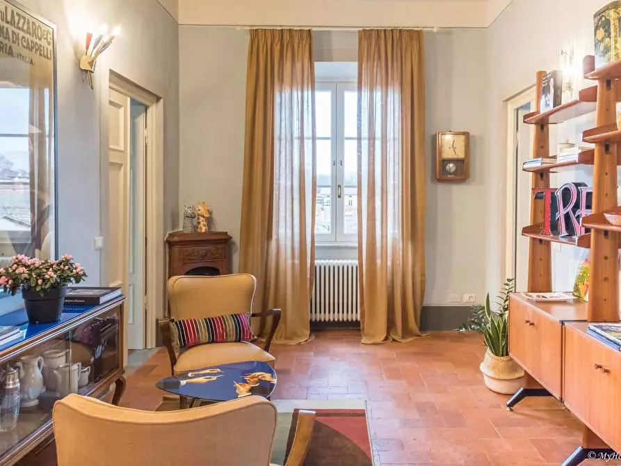 Immagine 6 di Appartamento in affitto  in Via Nottolini316 a Lucca