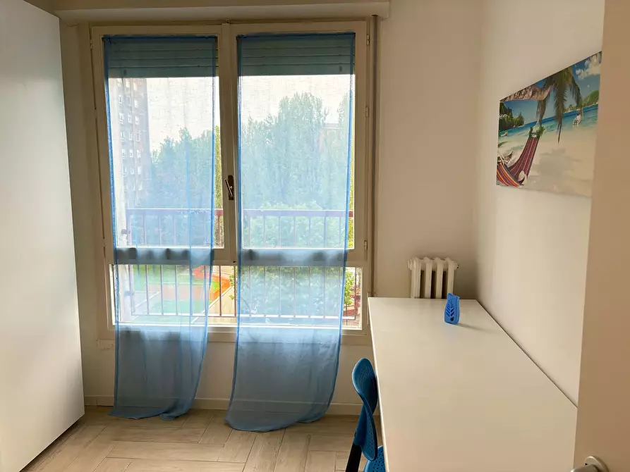 Immagine 3 di Camera in affitto  in Via Angelo de Gasperis2 a Milano